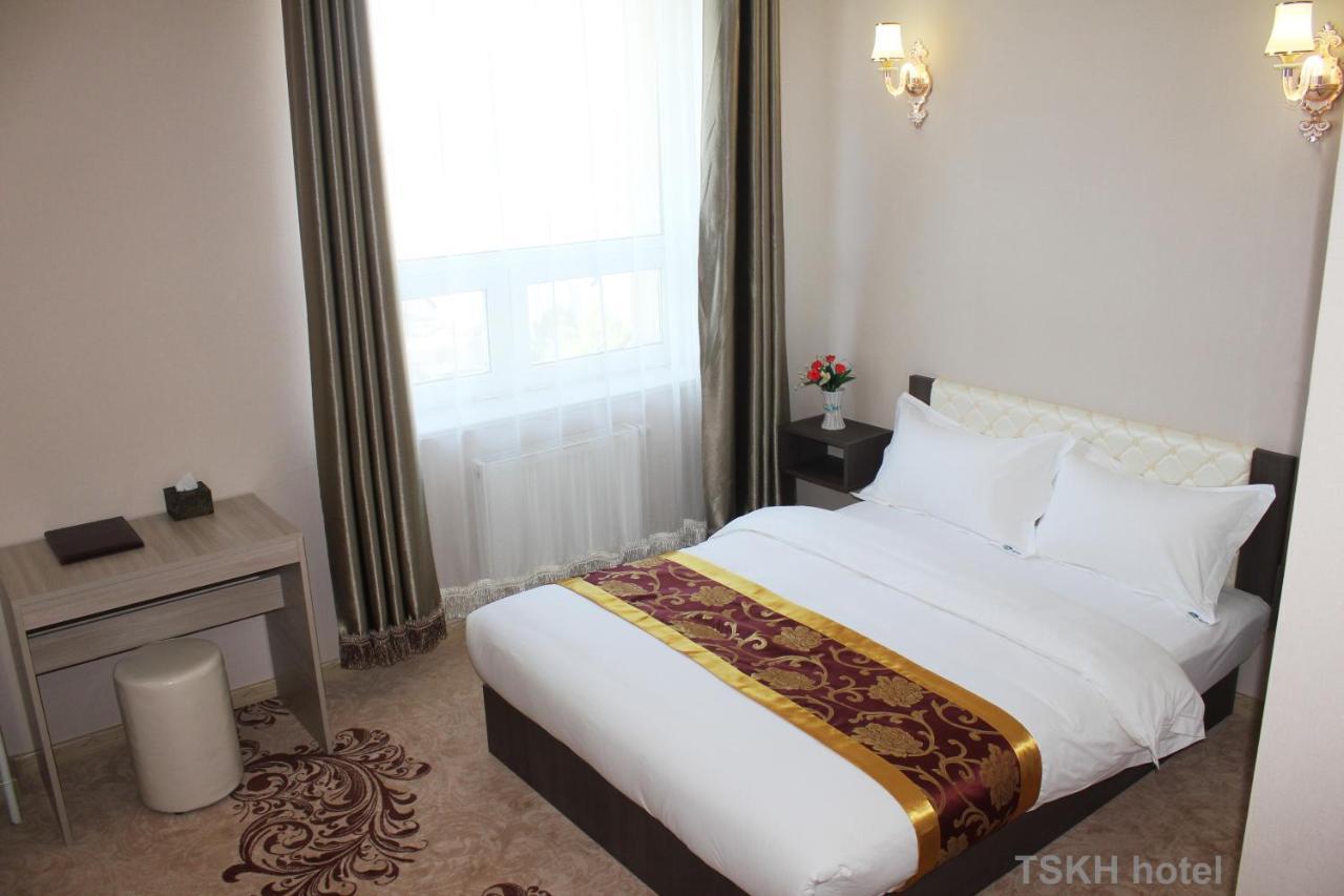 Tsetsen Khangai Hotel Улан-Батор Экстерьер фото